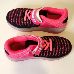 Fashion Little Girl Roller Light Up Luminous Sneakers Size 36